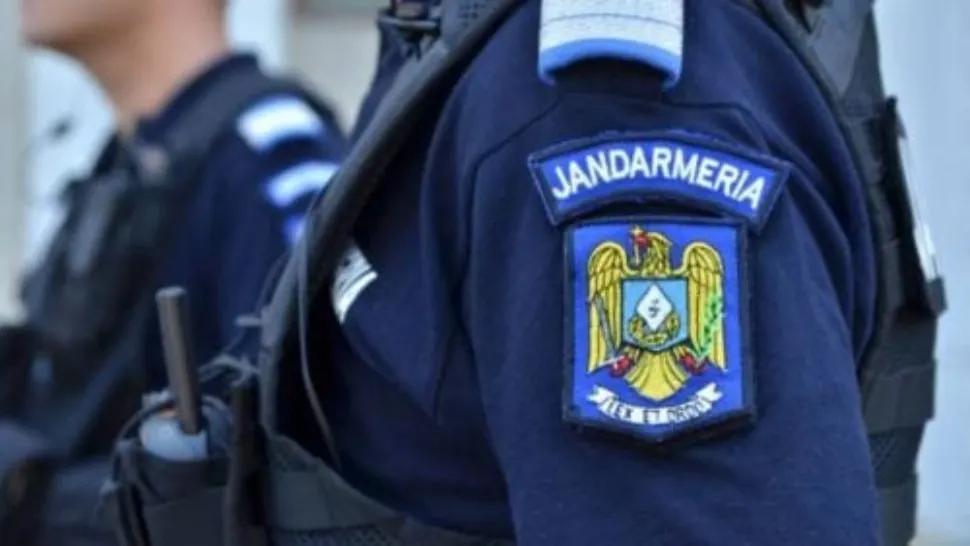 O femeie de 73 de ani salvată de la moarte de intervenția unei jandarmerițe
