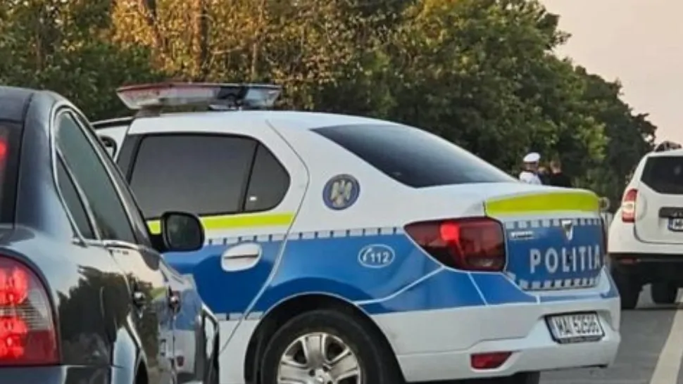 Urmărire ca în filme între Brașov și Sinaia. Un tânăr care a furat o mașină și mai multe bunuri dintr-o locuință a fost prins de polițiști
