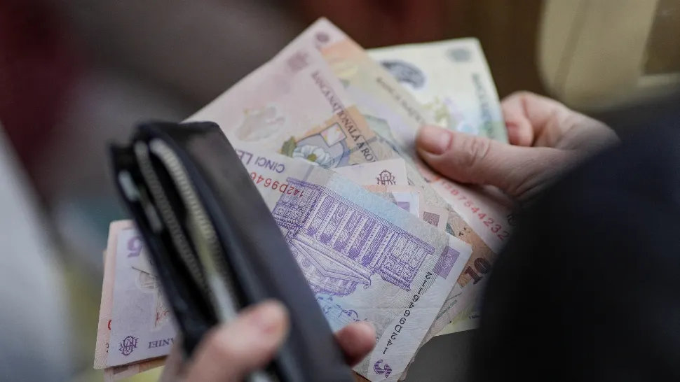 Se reiau negocierile dintre sindicate și partide pentru noua lege a salarizării