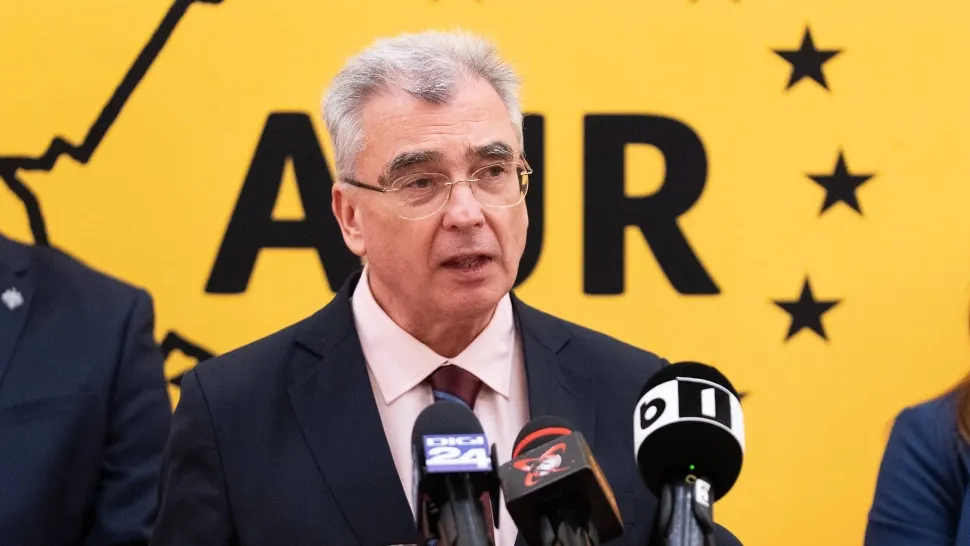 Petrișor Peiu (liderul senatorilor AUR): „Guvernul Bolojan folosește programul SAFE pentru a finanța industria altor state, în timp ce România se împrumută”