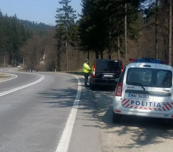 8 șoferi depistați băuți sau fără permis, în mai puțin de 24 de ore