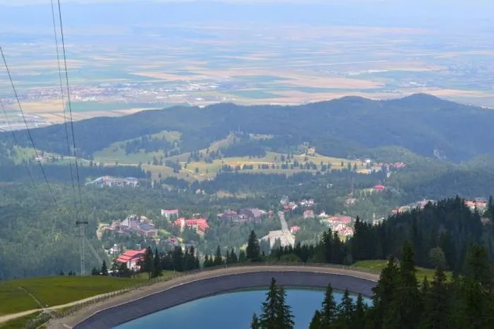 Primăria Brașov va amenaja piste pentru bicicliști, în Postăvarul