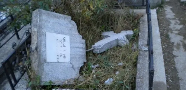 Profanator de morminte din Făgăraș, reținut de autorități