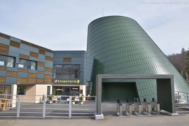 Astăzi s-a deschis Planetariul Brașov, la Grădina Zoologică