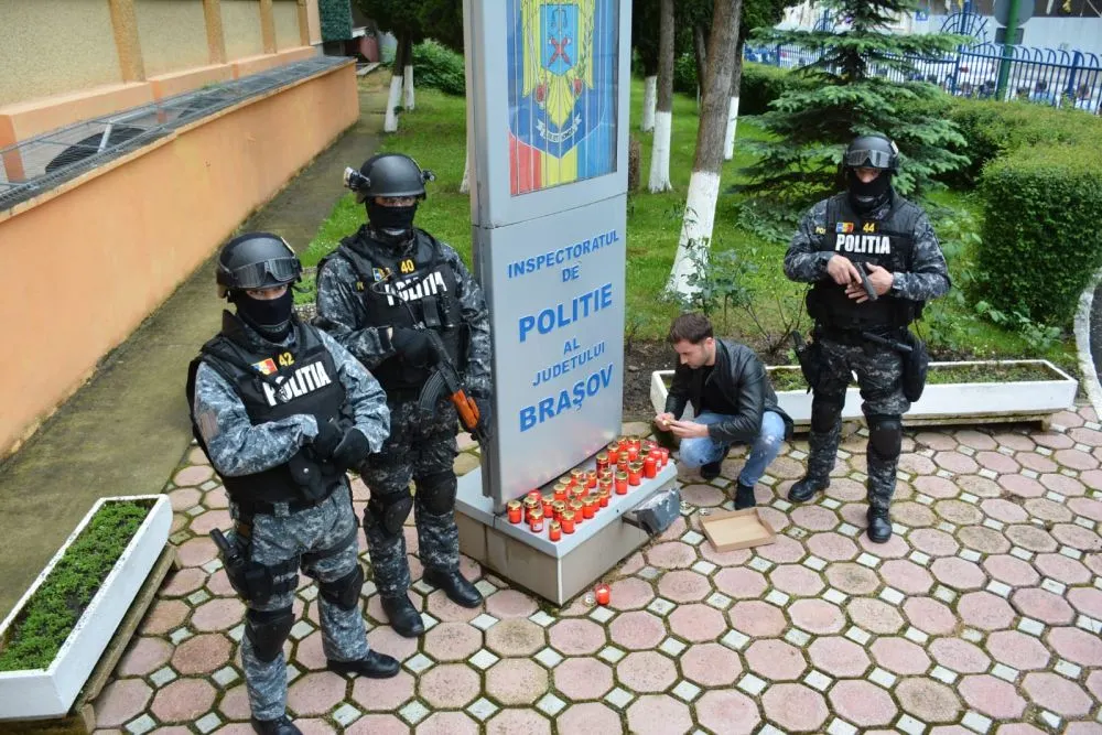VIDEO Momente emoționante la sediul Poliției Brașov