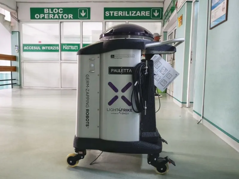 Roboții care distrug microbii, premieră județeană la spitalul din Făgăraș