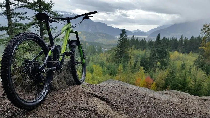 Licitație pentru documentația traseului de mountain bike din Poiana Brașov