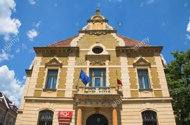Eveniment inedit, de astăzi, la Poșta din Brașov! Dacă tot nu funcționează cum ar trebui, măcar găzduiește expoziții