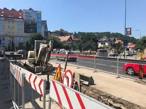 Circulație închisă, astăzi, pe o stradă din Brașov