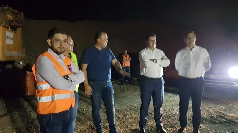 VIDEO + FOTO Ministrul Transporturilor, Răzvan Cuc: "Ce se întâmplă pe autostrada Comarnic - Brașov este un exemplu de urmat. Firmele românești ar trebui să construiască autostrăzile"