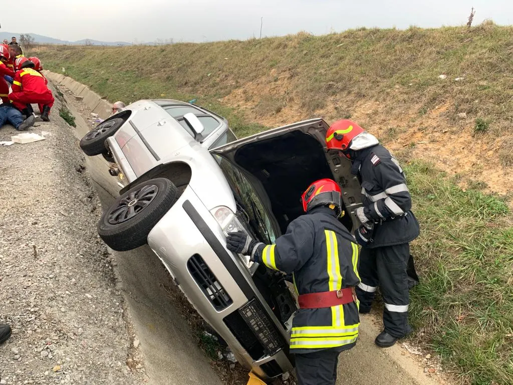 Maşină răsturnată, pe DN1