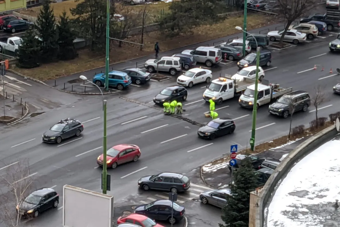 Limitatoarele de viteză de la Meşotă, montate ILEGAL
