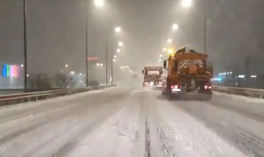 VIDEO Primăria Brașov susține că drumurile din oraș sunt deszăpezite!