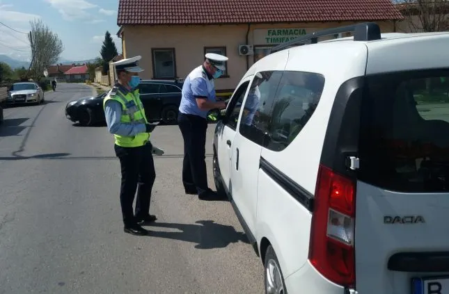VIDEO Polițiștii brașoveni au dat amenzi de 8.500 de lei, în doar două ore!