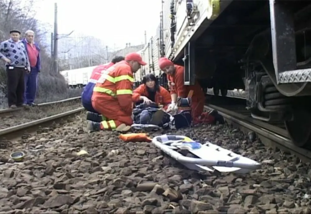 Femeie lovitã de tren, în municipiul Braşov!