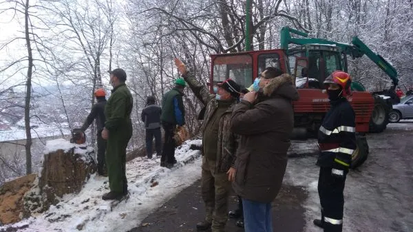 VIDEO Intervenție de urgență în zona Aleii de sub Tâmpa
