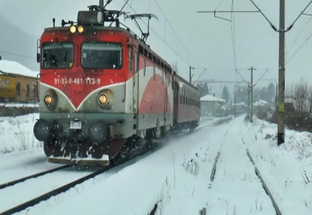 Trafic feroviar întrerupt între Dârste și Timișu de Sus, la Brașov