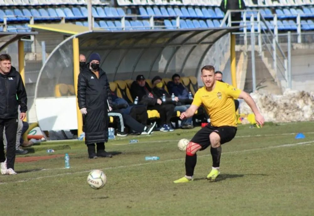 Robert Elek, debut perfect la SR Brașov
