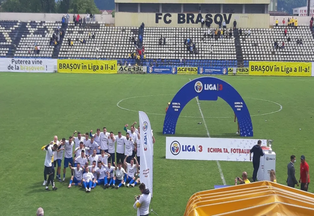 "Chinurile facerii" s-au încheiat! S-a născut, direct în Liga a 2-a, ACS FC Brașov Steagul Renaște!