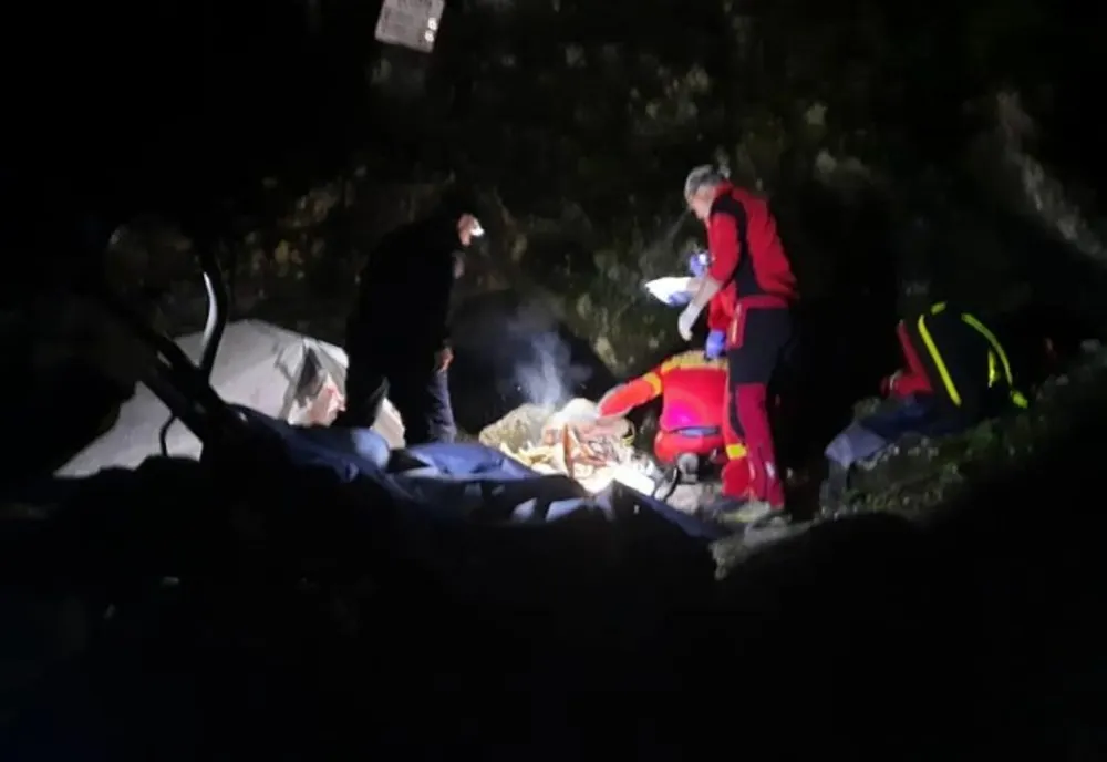 Persoană înjunghiată în gât, azi-noapte, la Brașov