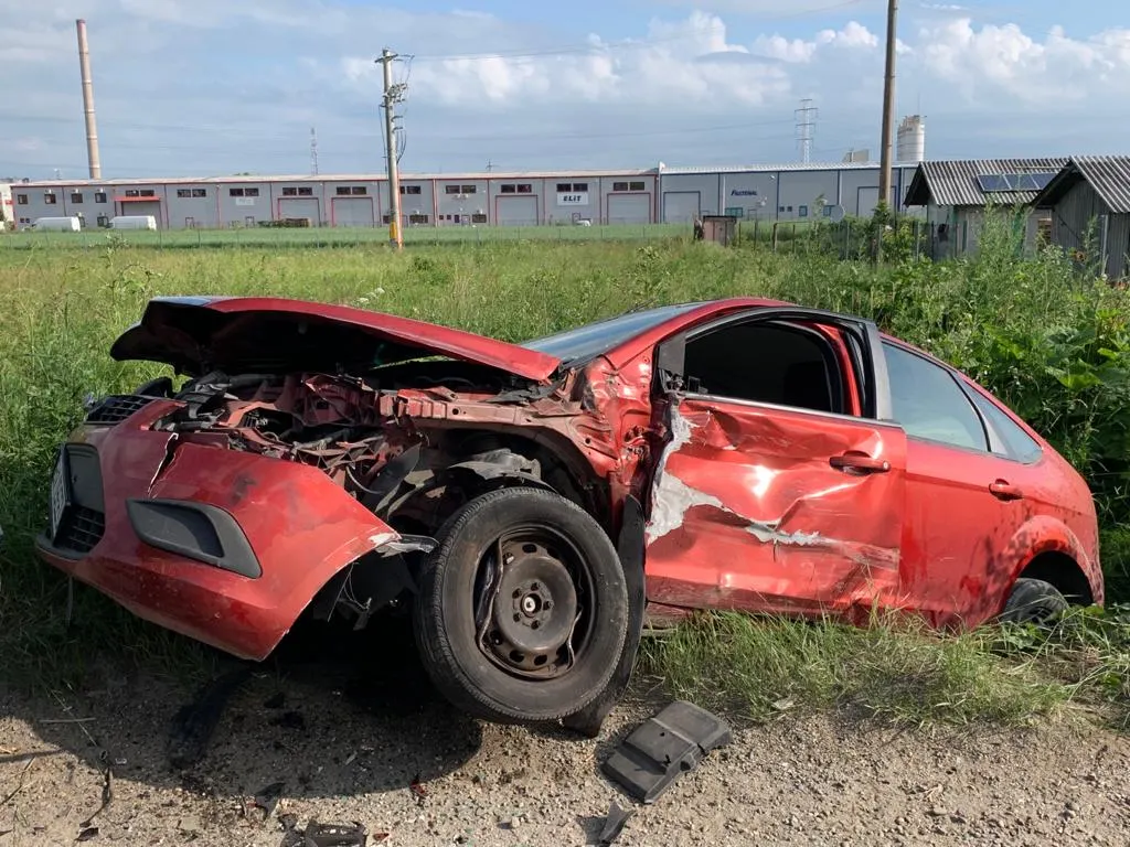 FOTO Copil rănit într-un accident rutier cu 3 victime!