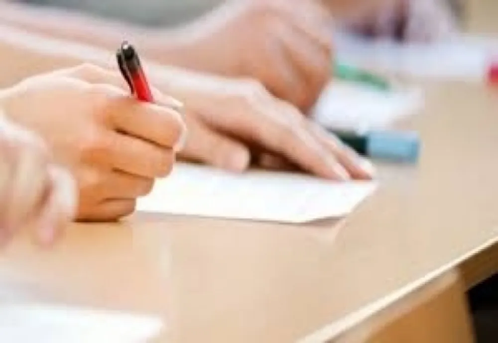 5 elevi au obținut note cu un punct mai mari după contestație, la Evaluarea Națională