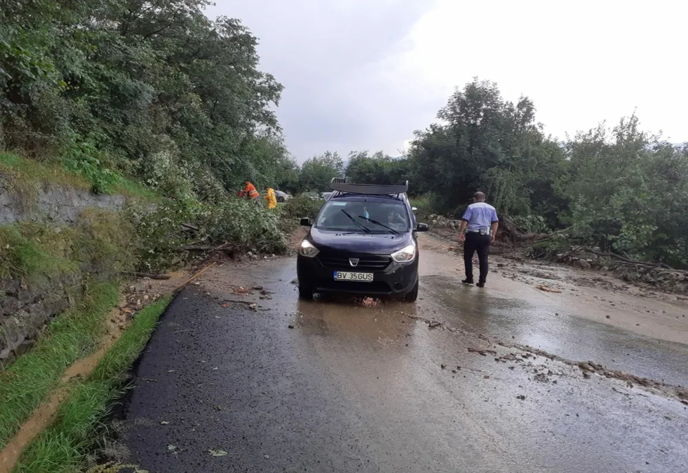 Trafic blocat în județul Braşov din cauza vremii nefavorabile