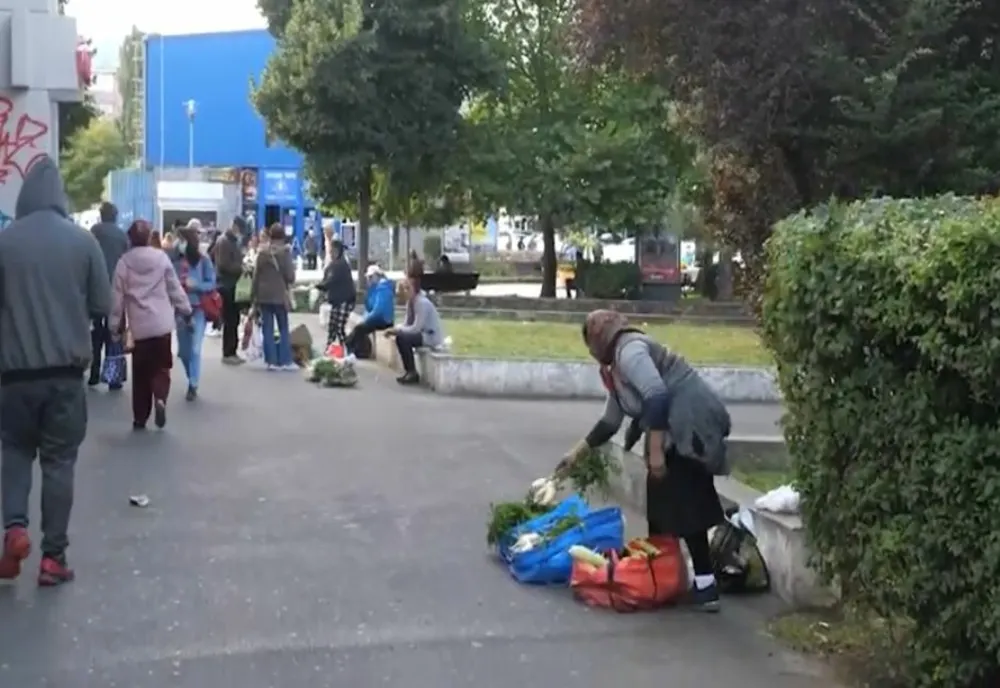 VIDEO Controale în piețele din Brașov! Allen Coliban: "Se vorbeşte tot mai mult despre mafia pieţelor din municipiu!"