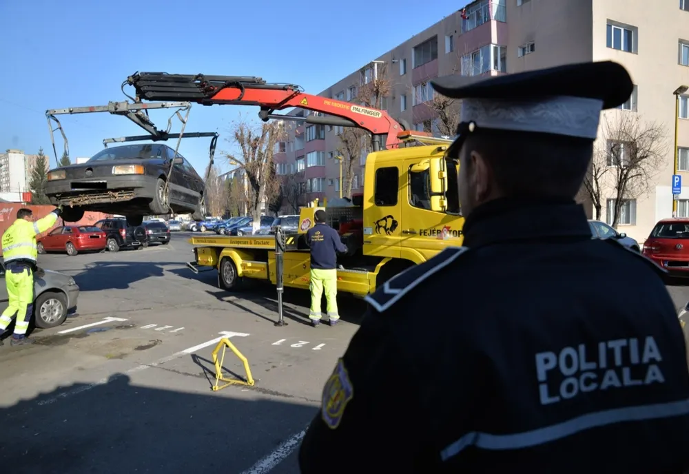 Braşovul, oraşul maşinilor abandonate! Sute de rable ridicate de pe domeniul public!