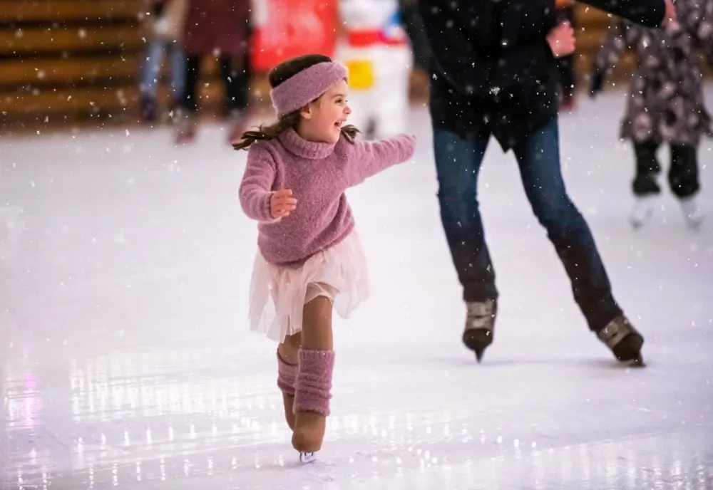 La finalul lui noiembrie se deschide patinoarul din Piața Sf. Ioan! Accesul va fi gratuit!