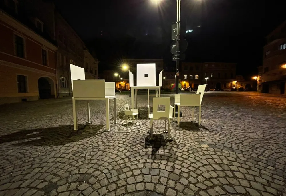 VIDEO Mobilier urban inedit, în Centrul Istoric din Braşov!