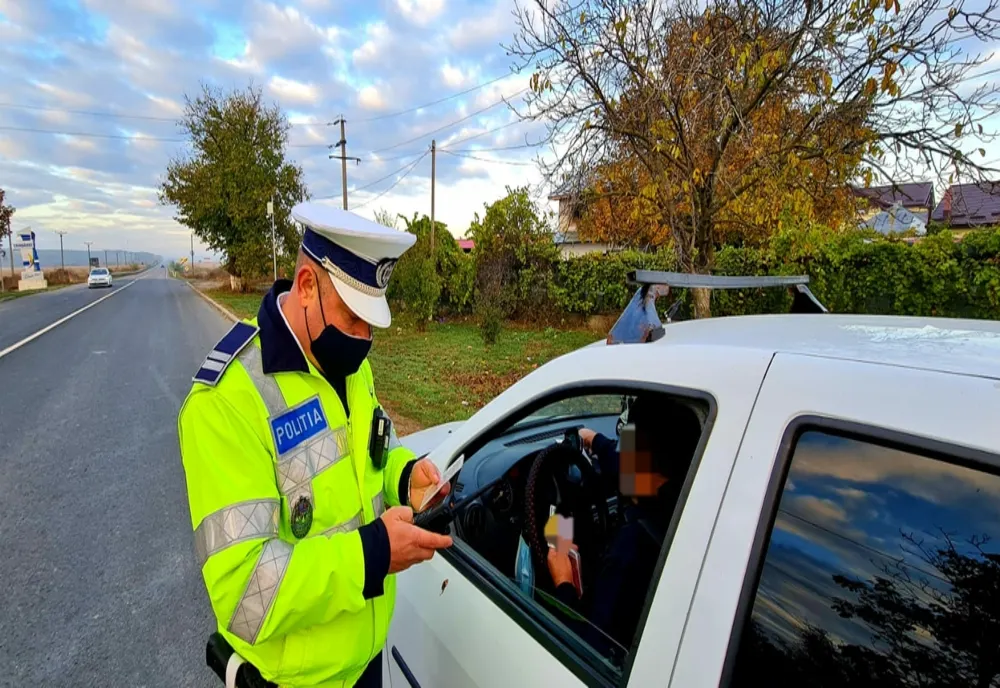 Bucureştean cercetat pentru dare de mită după ce a încercat să corupă un polițist din Râşnov
