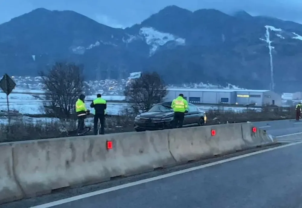 Accident rutier în care a fost implicat un biciclist, în municipiul Braşov