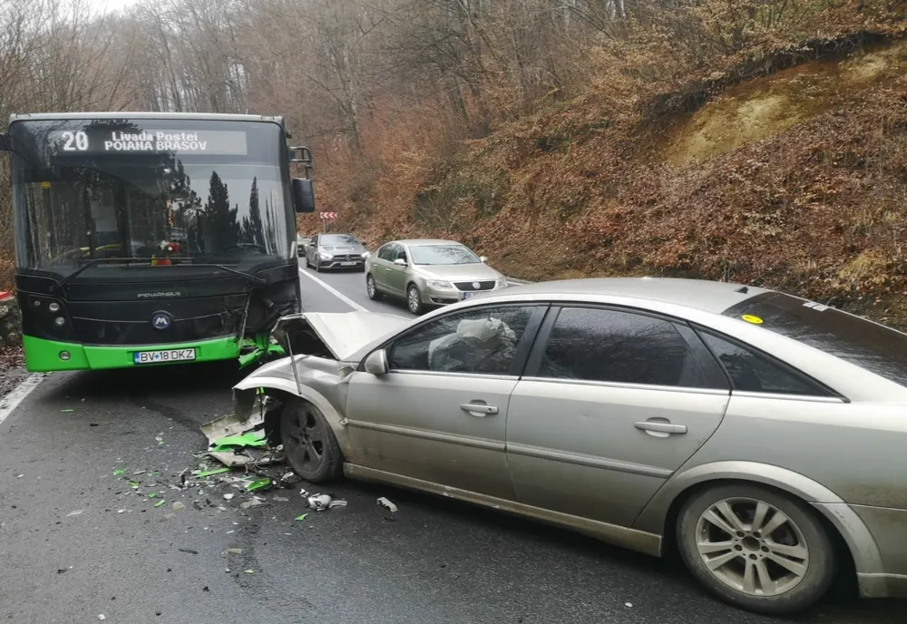 Accident cu 6 victime, pe Drumul Poienii