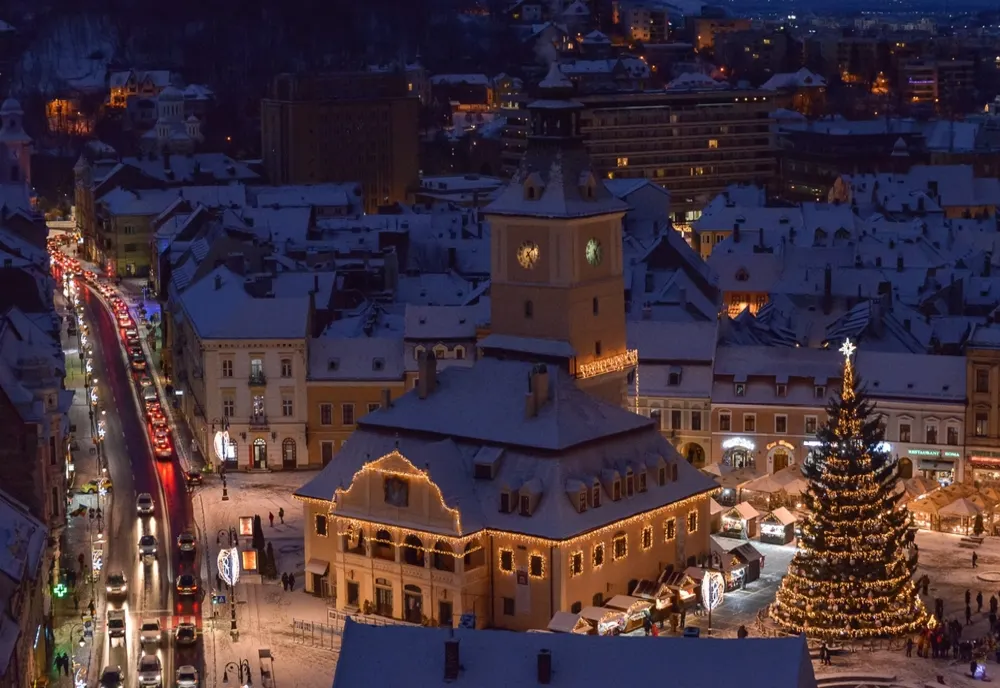 Magia sărbătorilor de iarnă din Brașov se apropie de final. Duminică este ultima zi în care ne mai putem bucura de luminițele de Crăciun 