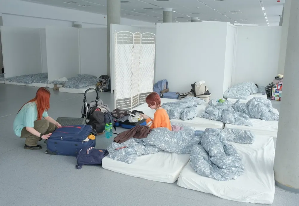 VIDEO Condiții bune pentru cel puțin 100 de refugiați pe zi, în centrul de la CATTIA