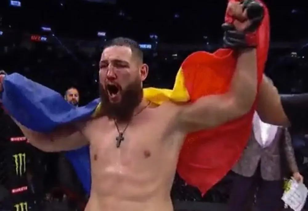 VIDEO Luptătorul brașovean Nick Negumereanu, a treia victorie în MMA
