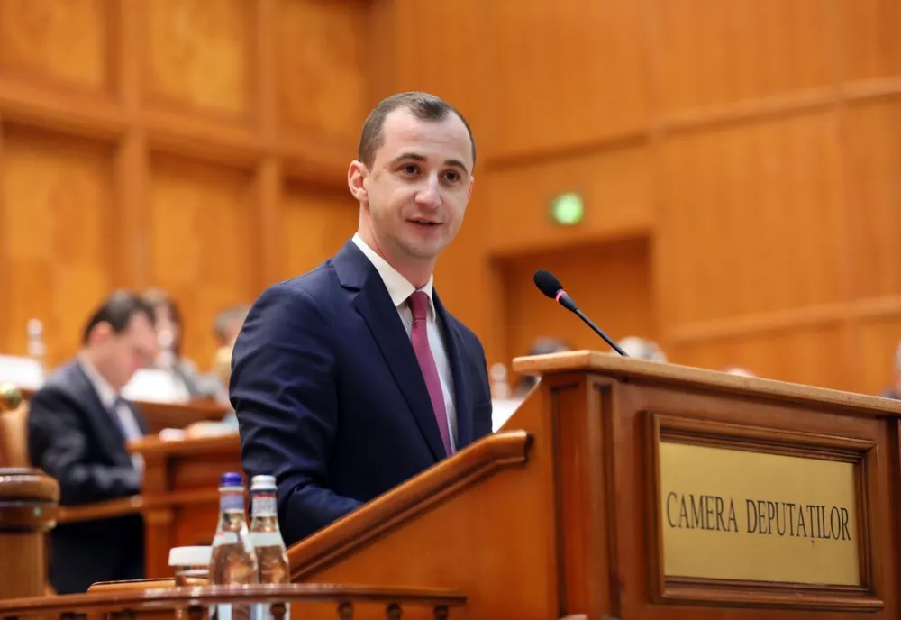 Înjurături în Parlament: Deputații AUR și PSD și-au adresat cuvinte grele! Dialog halucinant - De la ce a pornit scandalul