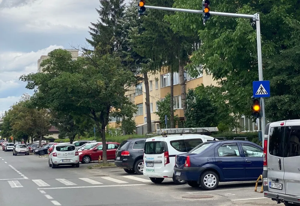 Încă o trecere pentru pietoni semaforizată, cu buton, de mâine, în municipiul Braşov!