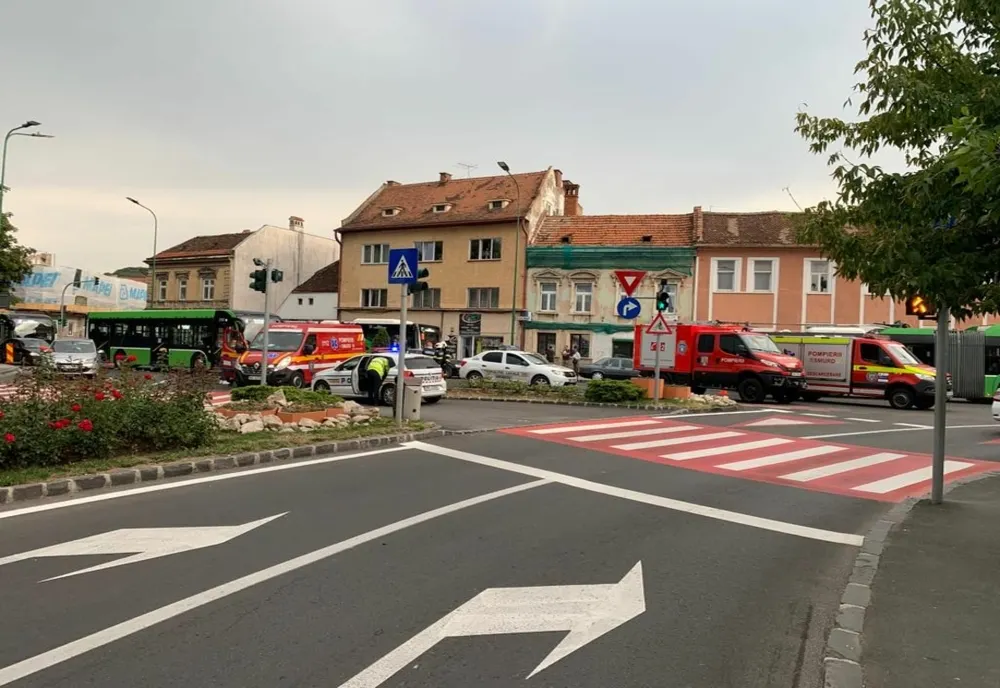 Accident cu două victime, în municipiul Braşov!