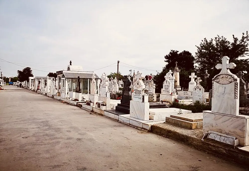 RATBV suplimentează capacitatea de transport spre Cimitirul Central