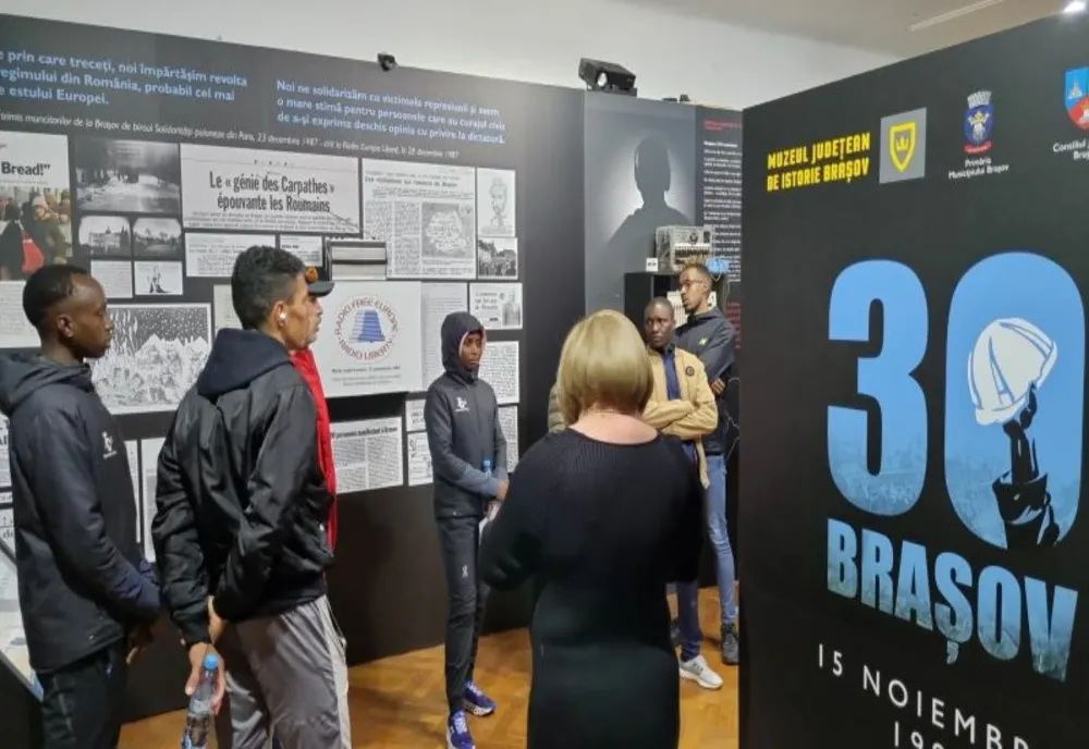Atleții străini care vor concura la Brașov 5K s-au relaxat în centrul Brașovului!