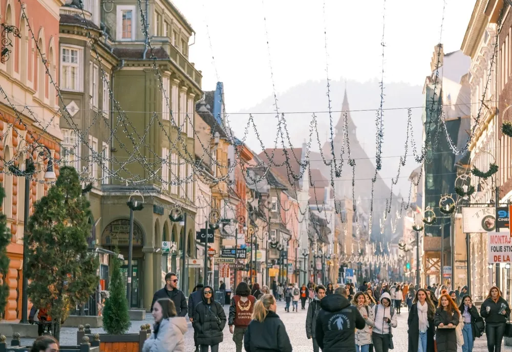 Un milion de luminițe pe străzile Brașovului: pe 30 noiembrie începe Magia iernii la Brașov