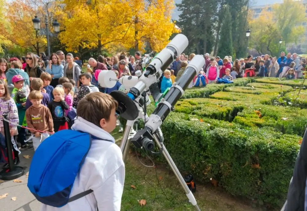 Din 2023, Grădina Zoologică Brașov va oferi și observații astronomice 