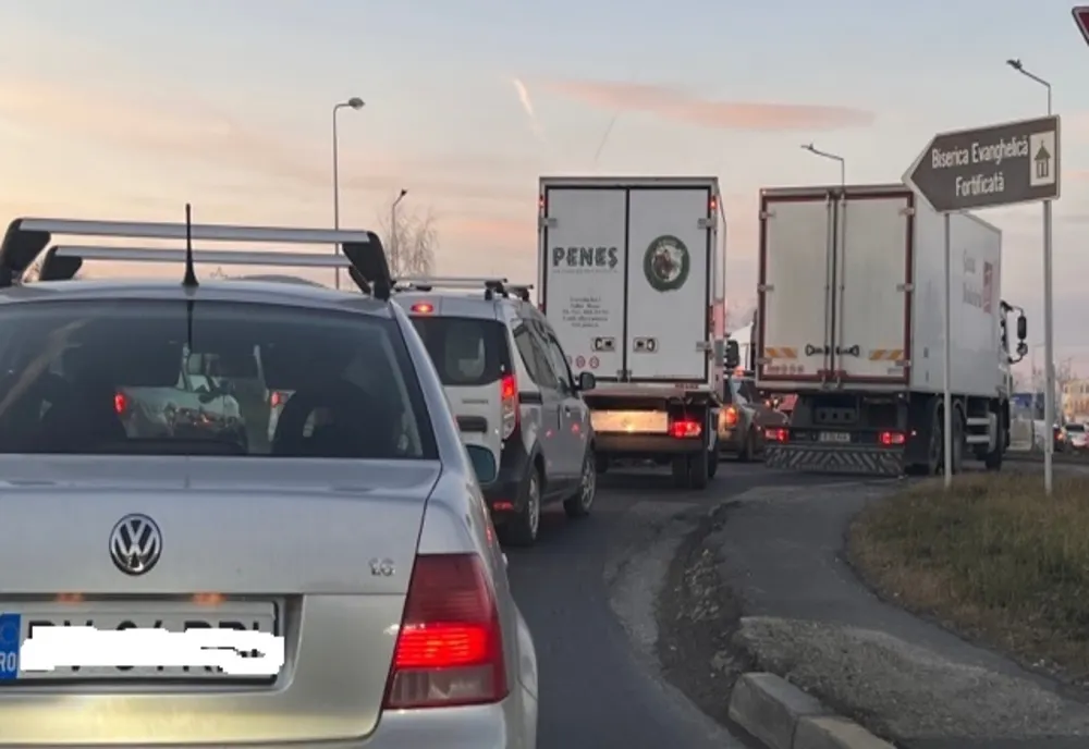 Accident rutier cu victimă, la ieșirea din Ghimbav spre Codlea. Trafic blocat!