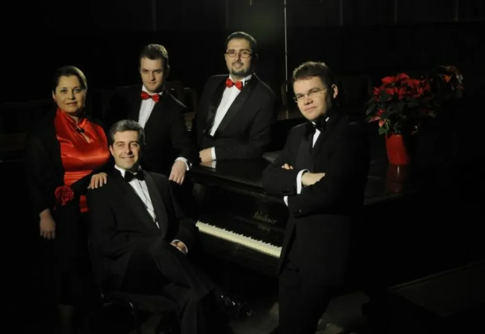 „Armonia colindelor”, darul de Crăciun al Cvintetului vocal ANATOLY