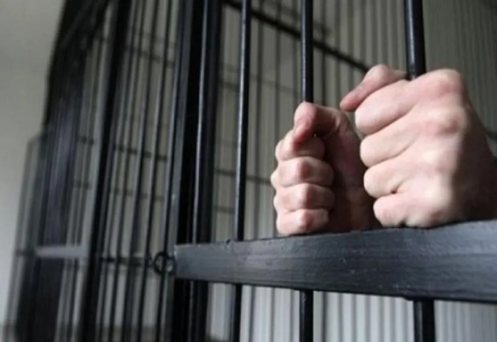 Un bărbat de 35 de ani, acuzat de tâlhărie calificată, a fost arestat