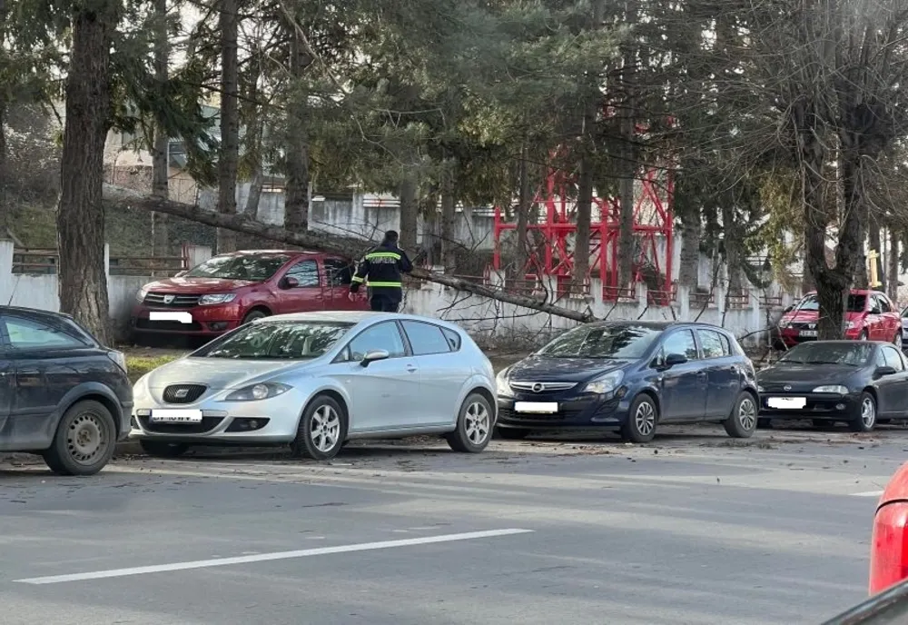 ISU Brașov, intervenție în curtea proprie