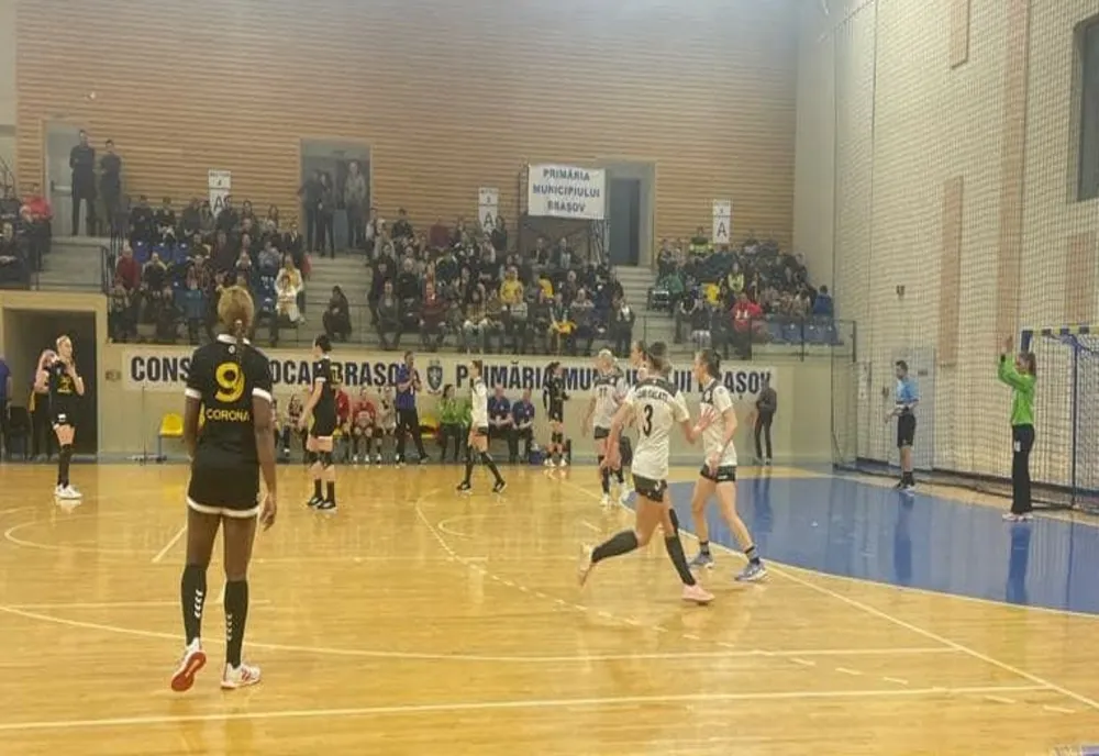 Handbal feminin: Corona Brașov o elimină pe CSM Galați din Cupa României
