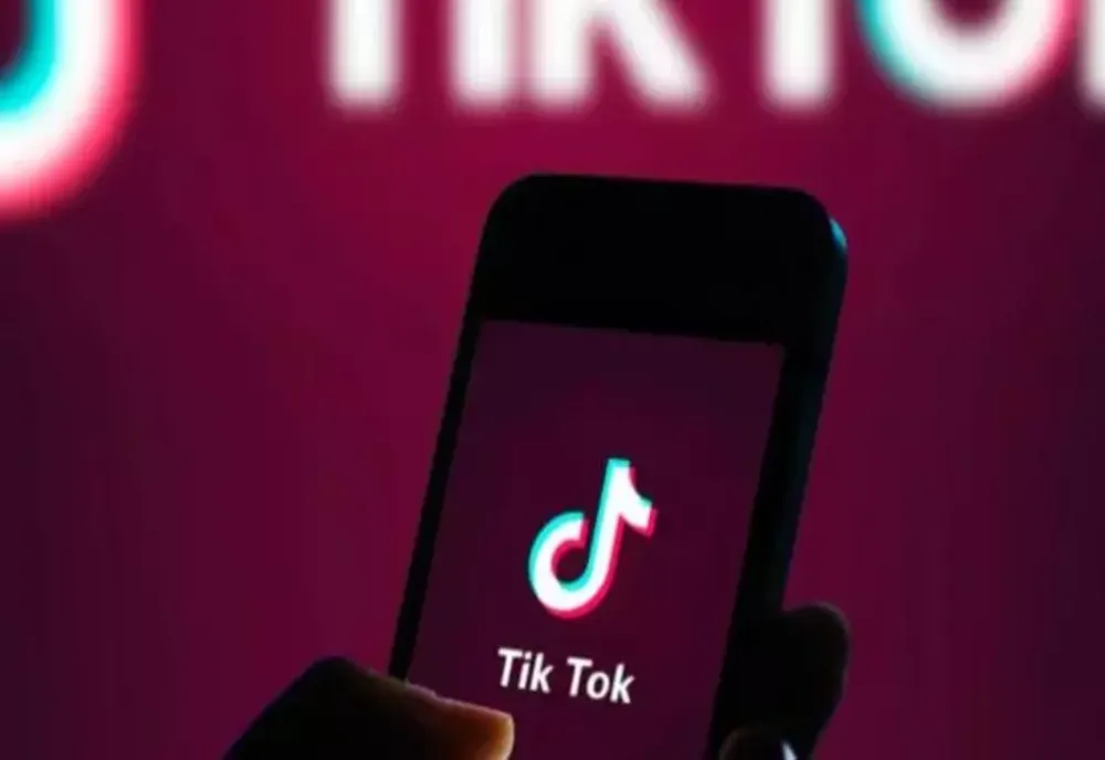 TikTok pune la bătaie un NOU PROGRAM adresat creatorilor de conţinut: cum își propune să îi motiveze și recompenseze